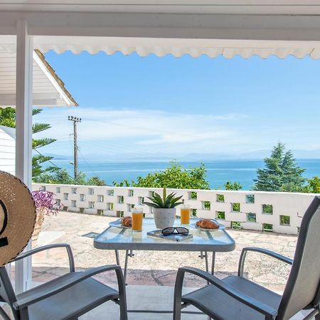 Eden Sea View Studios Mesongi Luaran gambar